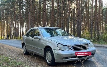 Mercedes-Benz C-Класс, 2000 год, 350 000 рублей, 6 фотография