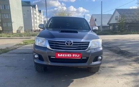 Toyota Hilux VII, 2013 год, 2 200 000 рублей, 1 фотография