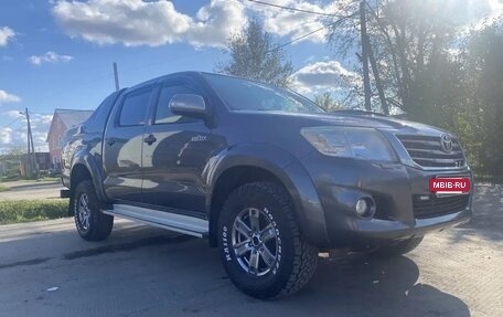Toyota Hilux VII, 2013 год, 2 200 000 рублей, 2 фотография
