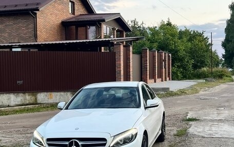 Mercedes-Benz C-Класс, 2015 год, 1 700 000 рублей, 12 фотография