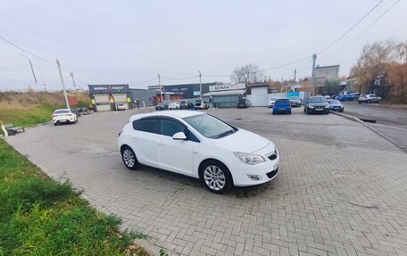 Opel Astra J, 2011 год, 500 000 рублей, 6 фотография