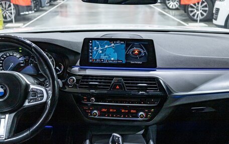 BMW 5 серия, 2017 год, 3 099 700 рублей, 24 фотография
