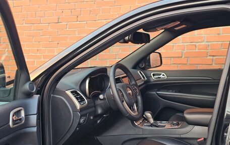 Jeep Grand Cherokee, 2016 год, 3 095 000 рублей, 17 фотография