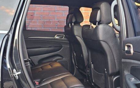 Jeep Grand Cherokee, 2016 год, 3 095 000 рублей, 28 фотография