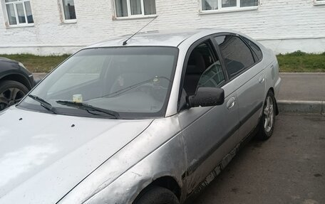 Toyota Avensis III рестайлинг, 1998 год, 141 000 рублей, 3 фотография