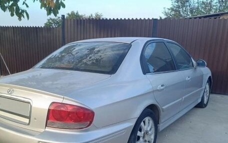Hyundai Sonata IV рестайлинг, 2001 год, 250 000 рублей, 4 фотография