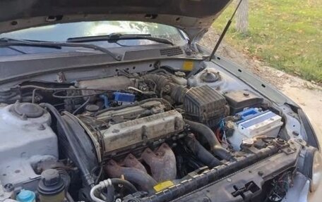 Hyundai Sonata IV рестайлинг, 2001 год, 250 000 рублей, 9 фотография