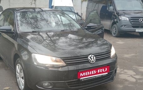 Volkswagen Jetta VI, 2014 год, 780 000 рублей, 3 фотография