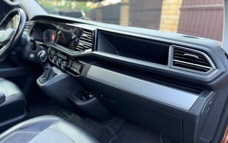 Volkswagen Multivan T6 рестайлинг, 2020 год, 4 990 000 рублей, 13 фотография