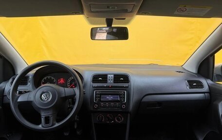 Volkswagen Polo VI (EU Market), 2013 год, 740 000 рублей, 11 фотография