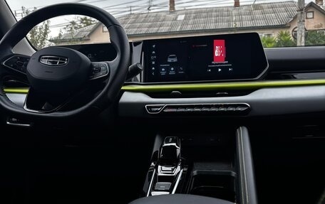 Geely Coolray I, 2024 год, 2 100 000 рублей, 3 фотография