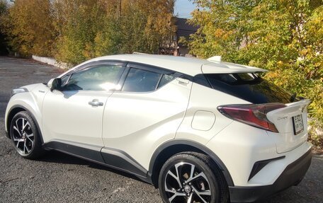 Toyota C-HR I рестайлинг, 2018 год, 2 100 000 рублей, 2 фотография