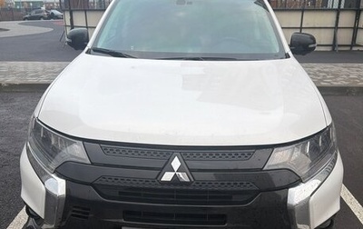 Mitsubishi Outlander III рестайлинг 3, 2022 год, 3 100 000 рублей, 1 фотография