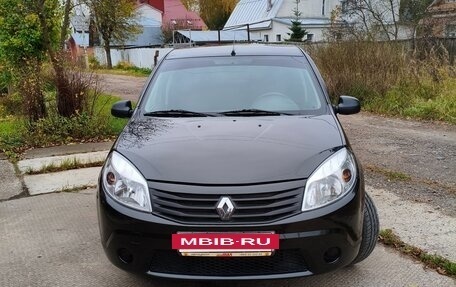 Renault Sandero I, 2011 год, 710 000 рублей, 2 фотография