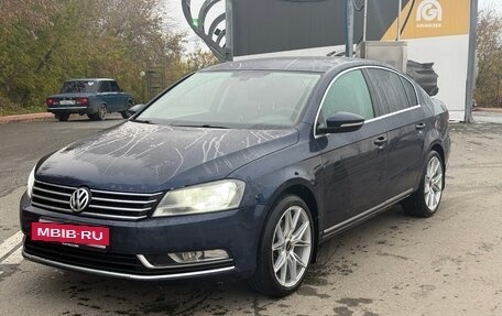 Volkswagen Passat B7, 2011 год, 940 000 рублей, 3 фотография