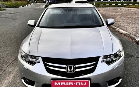 Honda Accord VIII рестайлинг, 2011 год, 875 000 рублей, 1 фотография