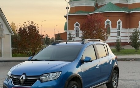 Renault Sandero II рестайлинг, 2019 год, 1 200 000 рублей, 1 фотография