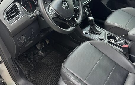 Volkswagen Tiguan II, 2019 год, 2 700 000 рублей, 4 фотография