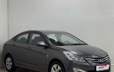 Hyundai Solaris II рестайлинг, 2015 год, 939 000 рублей, 10 фотография