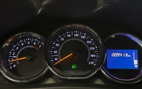 Renault Sandero II рестайлинг, 2017 год, 925 000 рублей, 16 фотография