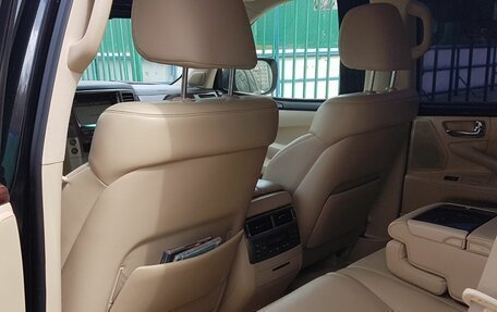 Lexus LX III, 2011 год, 2 200 000 рублей, 6 фотография