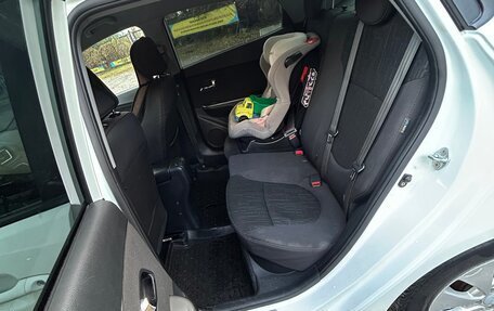 KIA Rio III рестайлинг, 2014 год, 930 000 рублей, 4 фотография