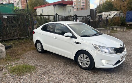 KIA Rio III рестайлинг, 2014 год, 930 000 рублей, 20 фотография