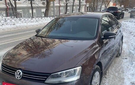 Volkswagen Jetta VI, 2014 год, 1 065 000 рублей, 4 фотография