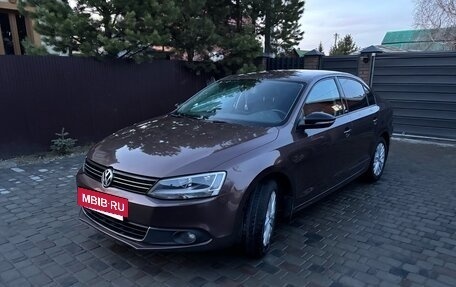 Volkswagen Jetta VI, 2014 год, 1 065 000 рублей, 7 фотография