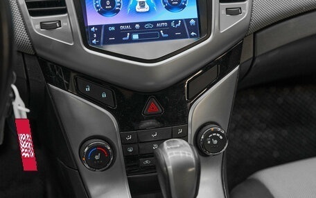 Chevrolet Cruze II, 2011 год, 690 000 рублей, 15 фотография