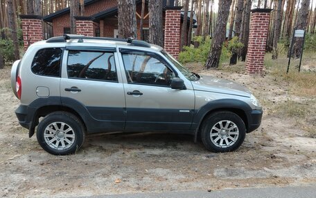 Chevrolet Niva I рестайлинг, 2012 год, 550 000 рублей, 1 фотография