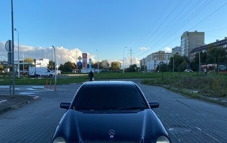 Mercedes-Benz E-Класс, 1996 год, 260 000 рублей, 2 фотография