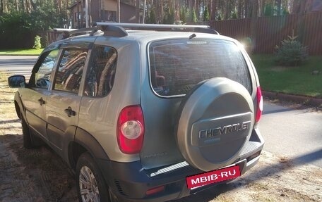 Chevrolet Niva I рестайлинг, 2012 год, 550 000 рублей, 2 фотография