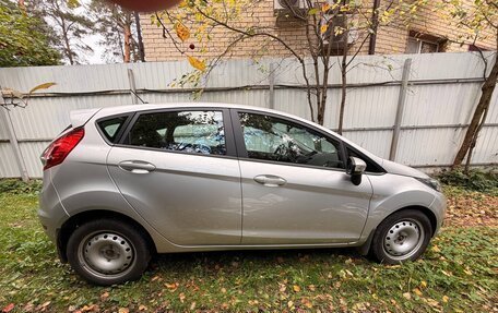 Ford Fiesta, 2016 год, 870 000 рублей, 9 фотография