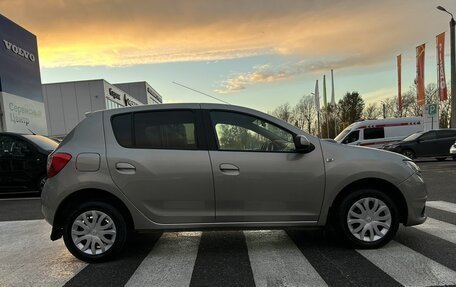 Renault Sandero II рестайлинг, 2016 год, 950 000 рублей, 10 фотография
