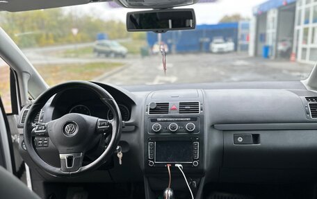 Volkswagen Touran III, 2012 год, 1 100 000 рублей, 11 фотография