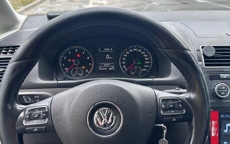 Volkswagen Touran III, 2012 год, 1 100 000 рублей, 7 фотография