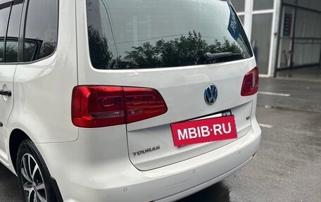 Volkswagen Touran III, 2012 год, 1 100 000 рублей, 17 фотография