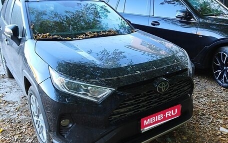 Toyota RAV4, 2020 год, 3 050 000 рублей, 3 фотография