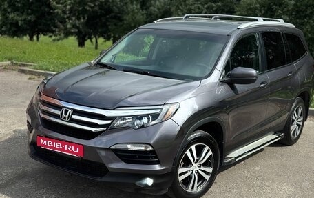 Honda Pilot III рестайлинг, 2018 год, 2 550 000 рублей, 3 фотография