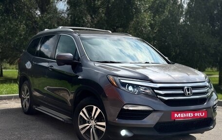 Honda Pilot III рестайлинг, 2018 год, 2 550 000 рублей, 2 фотография