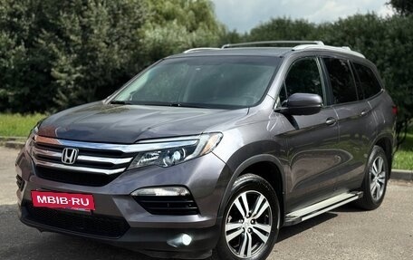 Honda Pilot III рестайлинг, 2018 год, 2 550 000 рублей, 4 фотография
