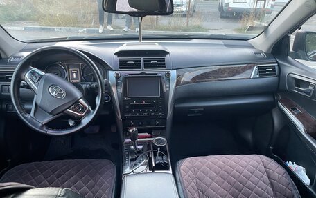 Toyota Camry, 2015 год, 2 000 000 рублей, 11 фотография