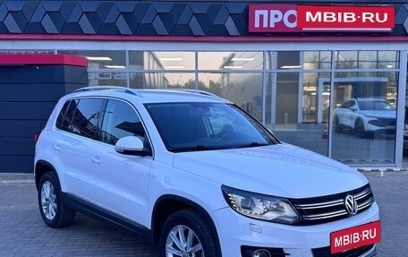 Volkswagen Tiguan I, 2012 год, 1 299 900 рублей, 2 фотография
