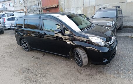 Toyota ISis I, 2011 год, 1 400 000 рублей, 5 фотография