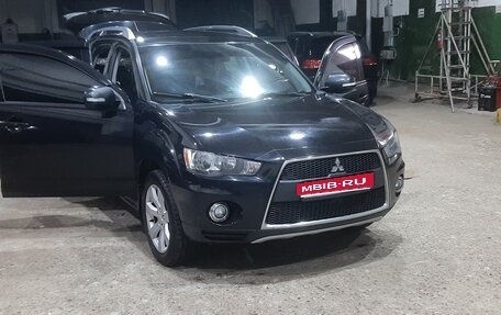 Mitsubishi Outlander III рестайлинг 3, 2010 год, 1 150 000 рублей, 1 фотография
