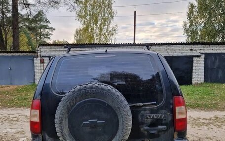 Chevrolet Niva I рестайлинг, 2005 год, 150 000 рублей, 2 фотография