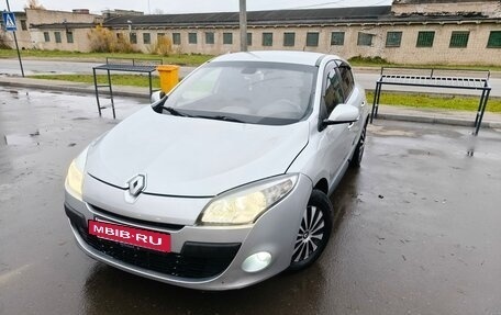 Renault Megane III, 2012 год, 595 000 рублей, 2 фотография