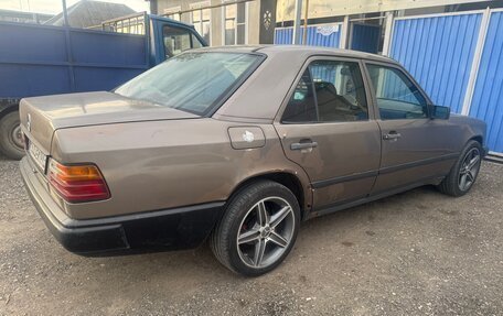 Mercedes-Benz W124, 1988 год, 280 000 рублей, 4 фотография