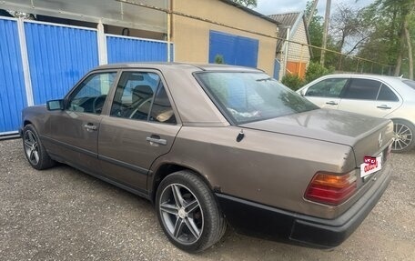 Mercedes-Benz W124, 1988 год, 280 000 рублей, 2 фотография